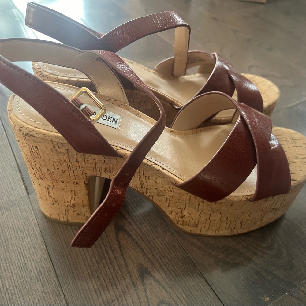 Steve Madden Women's Brown Platform Sandals